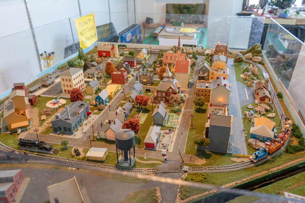 Museum of Creativity train exhibit in Fort Scott